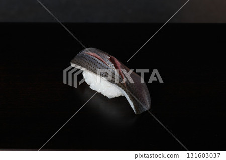 Kohada nigiri sushi 131603037