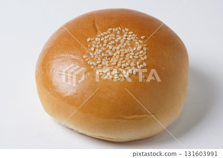 Grained bread 131603991