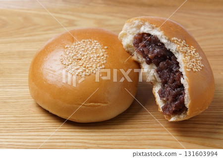 穀物麵包 131603994