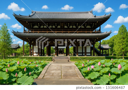 東福寺三門和蓮花 131606487