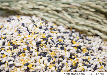 Miscellaneous grains Rice ears Miscellaneous grains Rice ears 131612781