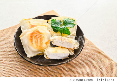 Grilled fish cake with cheese 131614873