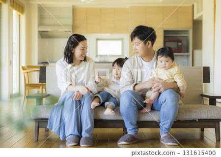 家庭的客廳 131615400