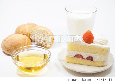 乳製品 小麥製品 糖 油 131615411