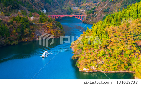 Shogawa Gorge (Autumn) Shogawa Gorge (Autumn) 131618738