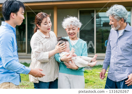 baby, infant, family 131620267