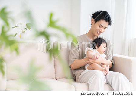 Dad and baby 131621591