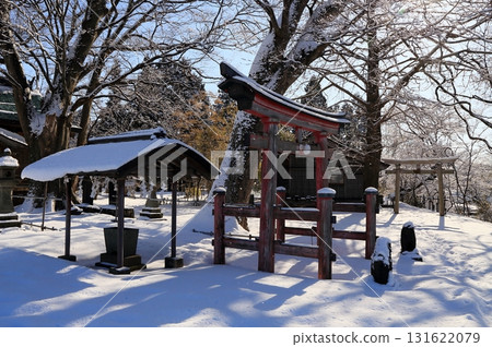 雪神社紅鳥居和Chozuya 131622079