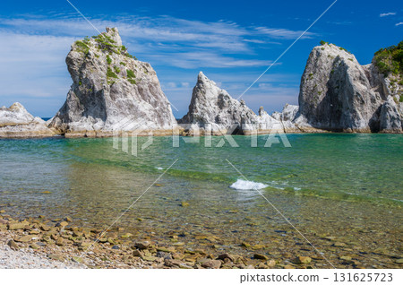 Scenery of Jodogahama Beach, Mount Tsurugi, and the magnificent scenery of Sanriku Scenery of Jodogahama Beach, Mount Tsurugi, and the magnificent scenery of Sanriku 131625723