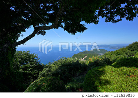 View of the Sea of Japan from the Mikata Five Lakes Rainbow Line Summit Park (Mihama Town, Mikata District, Fukui Prefecture) 131629836