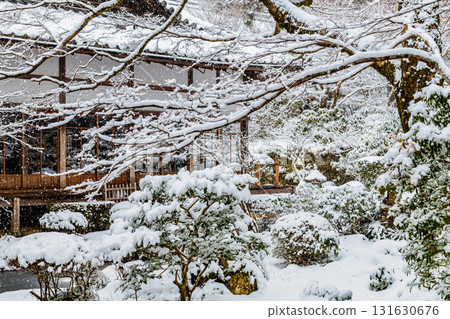 京都大原十碧園三千院白雪皚皚 131630676