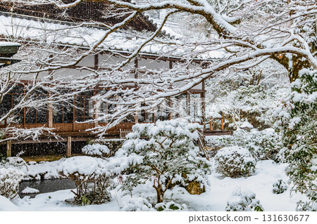 Snow-covered Sanzen-in Temple, Jyuhekien, Ohara, Kyoto 131630677