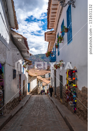 Charming Street in San Blas Neighborhood, Cusco, with Whitewashed Walls 131631132