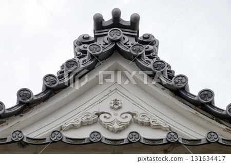 神戶城：搬遷後的塔樓上仍保留著蜀葵紋章 131634417