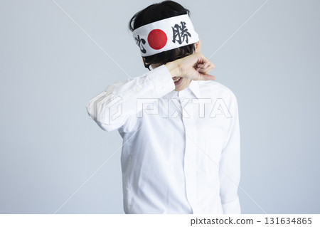 戴著辣頭帶的學生 131634865