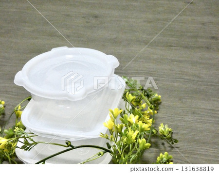 儲存容器和乾燥花 131638819