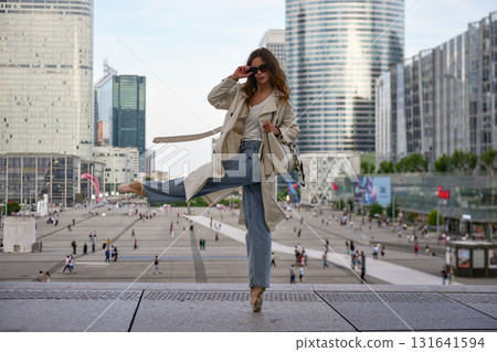 Urban ballet dance woman city fashion 131641594