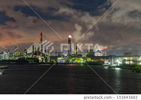 [Kanagawa Prefecture] Factory night view/Kawasaki Chidori Canal 131641682