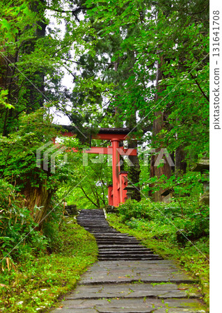 Dewa Sanzan Shrine, Mount Haguro, approach 131641708