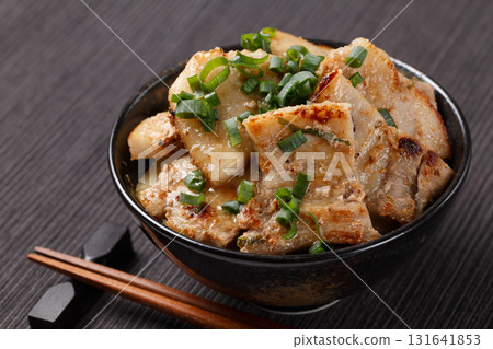 鹽豬肉碗 鹽豬肉碗 131641853