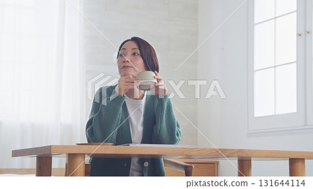 XX 之間的休息影像 131644114