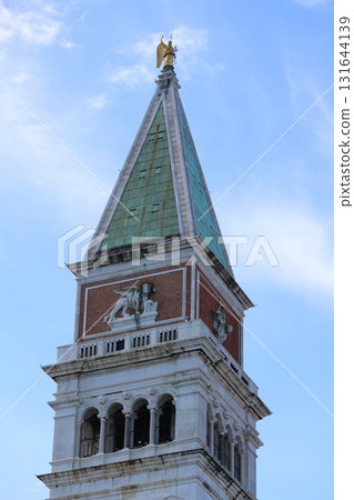 義大利威尼斯聖馬可廣場鐘樓正面 131644139