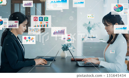 辦公室工作人員和行銷數據 131645434