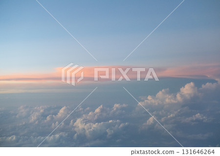 雲層之上俯瞰藍天白雲 131646264