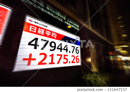 日本東京市景:股價創歷史新高47,944日圓76仙。股價/收盤價=10月6日,日本橋兜町 日本東京市景:股價創歷史新高47,944日圓76仙。股價/收盤價=10月6日,日本橋兜町 131647537