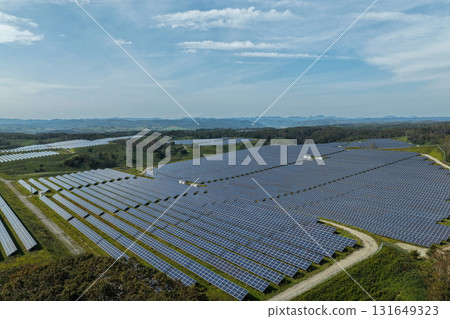 北海道釧路地區的巨型太陽能設施(空拍和無人機拍攝) 北海道釧路地區的巨型太陽能設施(空拍和無人機拍攝) 131649323