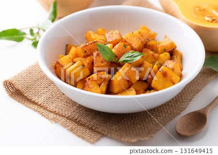 Roasted butternut squash pumpkin in a bowl, Autumn homemade food Roasted butternut squash pumpkin in a bowl, Autumn homemade food 131649415