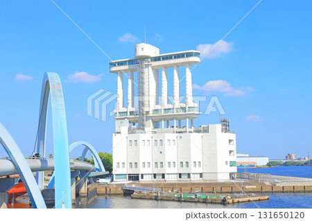 View of the Nagoya Port Building in Nagoya City, Aichi Prefecture 131650120