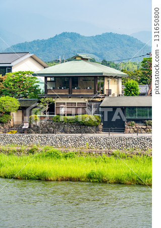 位於京都渡月橋與大井川（桂川）河畔的嵐山吉村本店（手工蕎麥麵店 春蕎麥麵） 131650800