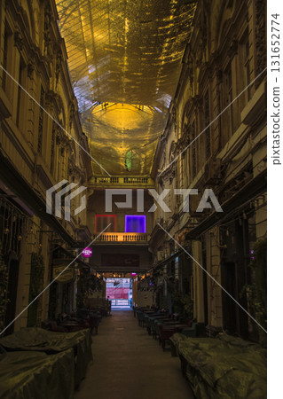 Romanian tourist scene 131652774