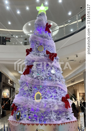 白色聖誕樹 白色聖誕樹 131656127