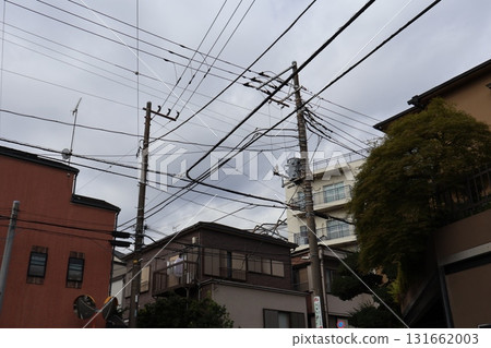 Under high-voltage lines Under high-voltage lines 131662003