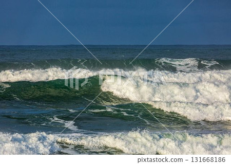 Rising sea of the Japan Sea 131668186