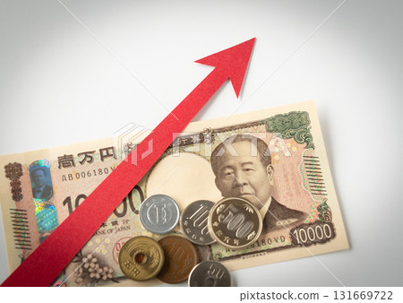 Rising arrow and cash, rising, banknotes, upward, price increase, tax increase, new banknotes 131669722