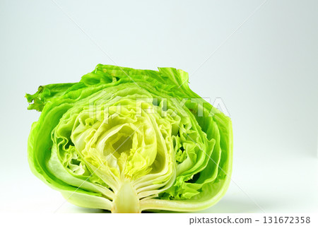 新鮮蔬菜生菜白色背景 131672358