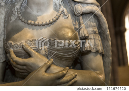 statue of queen Marie-antoinette in basilica of saint-denis,  France 131674520