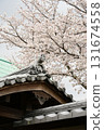 Cherry blossoms and traditional Japanese architecture 131674558