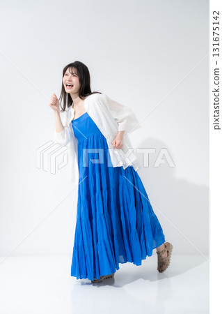 女人微笑 131675142