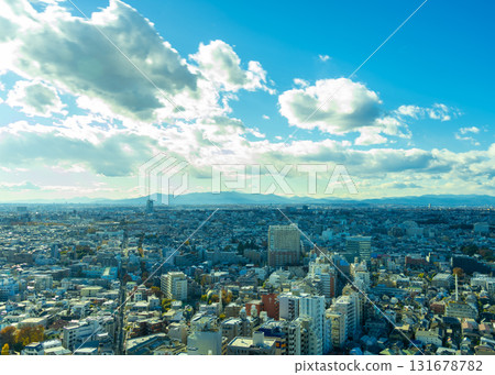 東京城市景觀：秋季世田谷住宅區 131678782