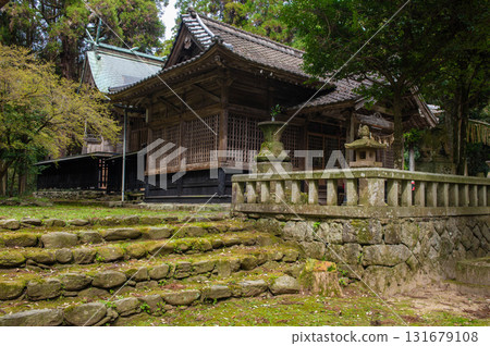 秋月八幡神社 131679108