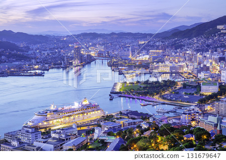 A beautiful evening view of Nagasaki from the Nabekanmuriyama Observatory (Nabekanmuriyama, Nagasaki City, Nagasaki Prefecture) A beautiful evening view of Nagasaki from the Nabekanmuriyama Observatory (Nabekanmuriyama, Nagasaki City, Nagasaki Prefecture) 131679647
