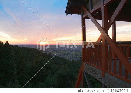 The sunrise seen from the observation deck of Kumano Nachi Shrine 131683024