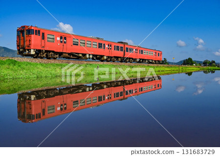 城端線聖天水峽柴油車① 131683729