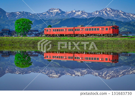 城端線聖天水峽柴油車② 131683730
