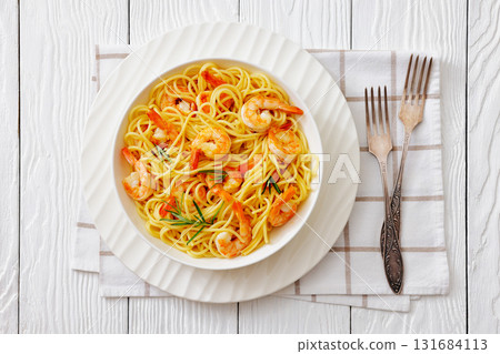 yummy spaghetti with shrimps in a white bowl 131684113