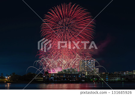 Fukuoka Higashi Ward Fireworks Festival seen from the pier 131685926